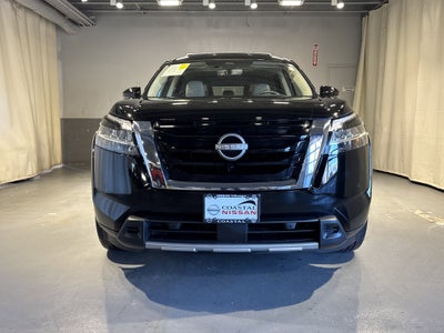 2023 Nissan Pathfinder SL W/Premium Package