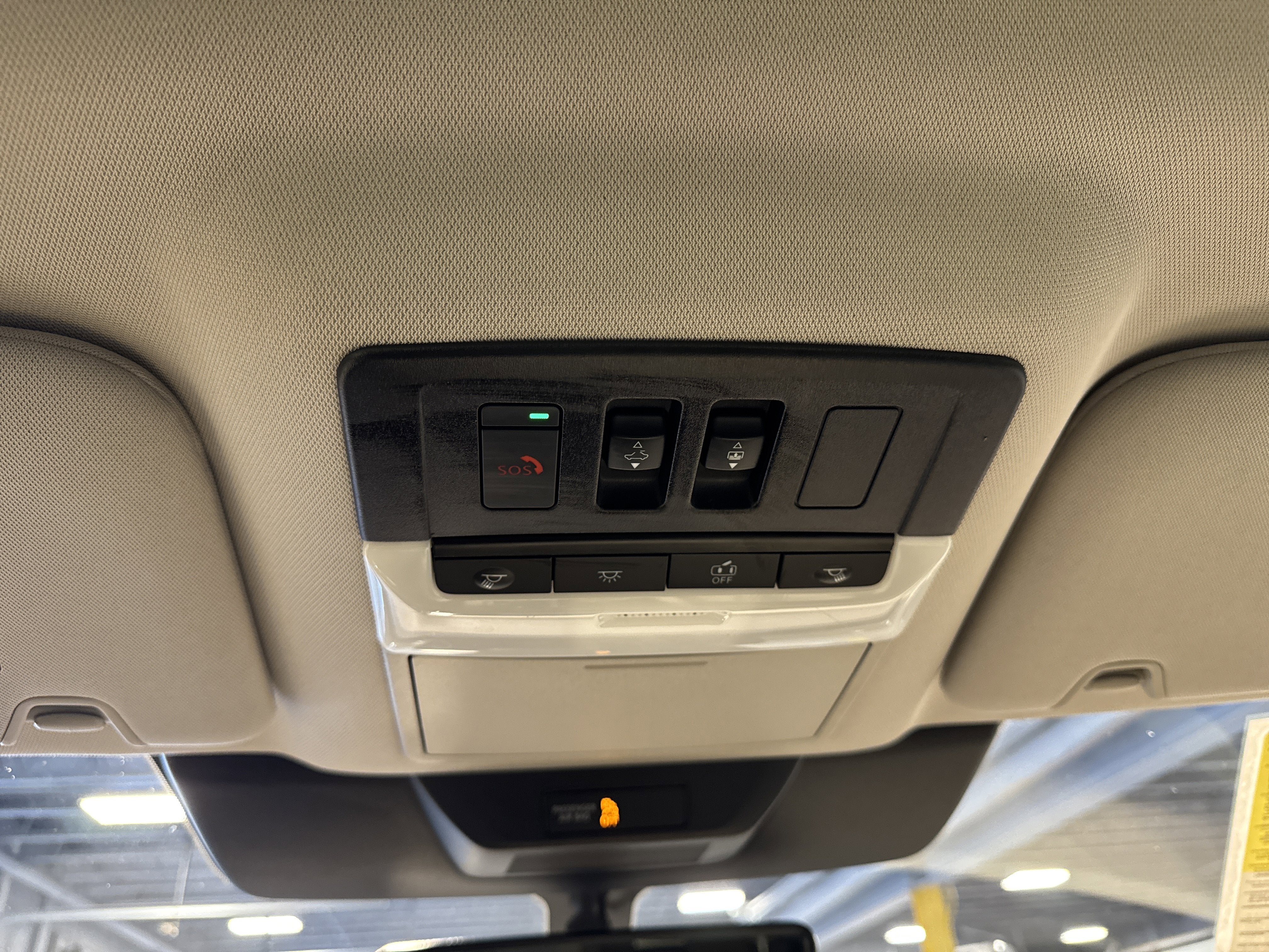 2023 Nissan Pathfinder SL W/Premium Package