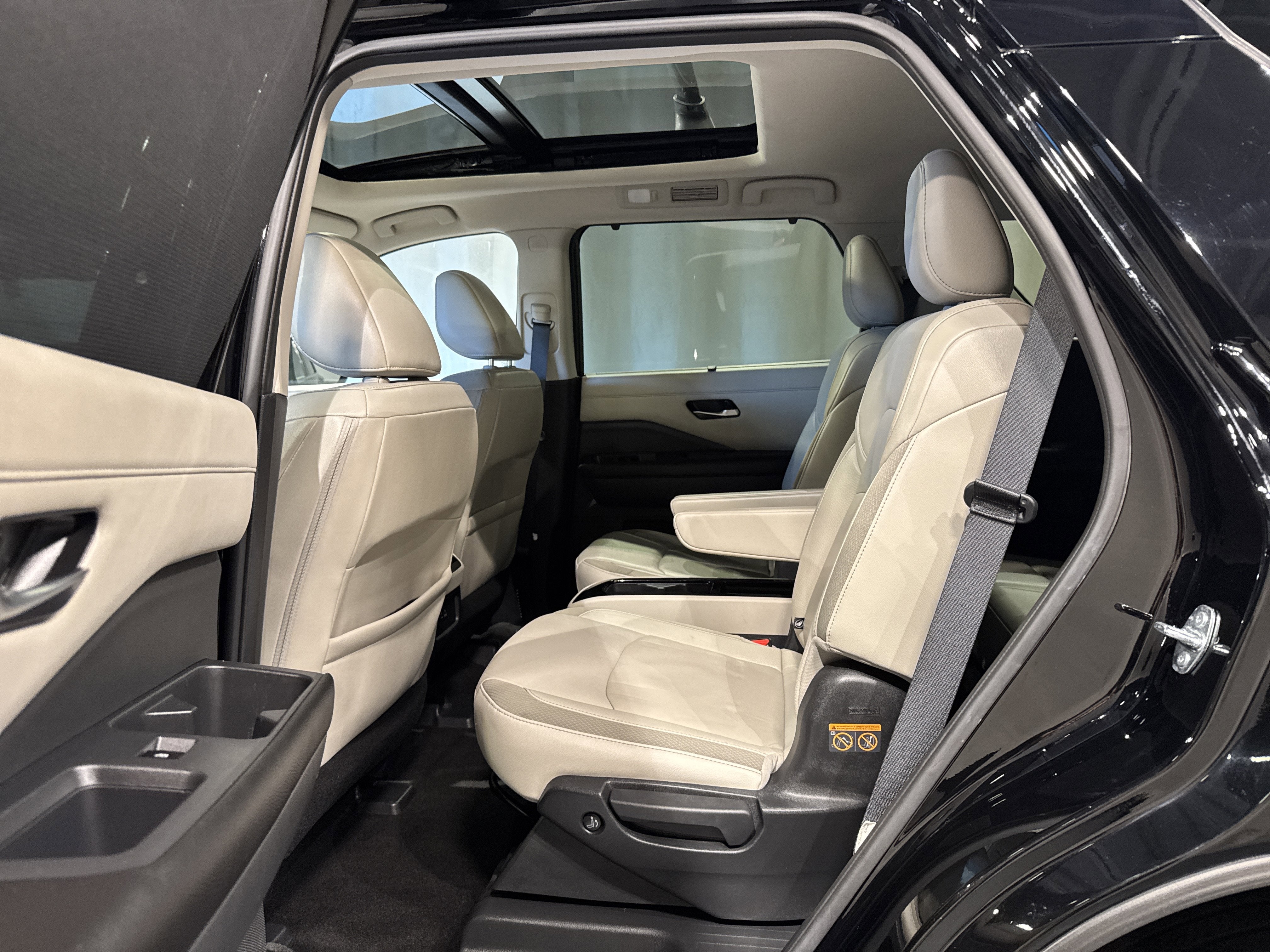 2023 Nissan Pathfinder SL W/Premium Package