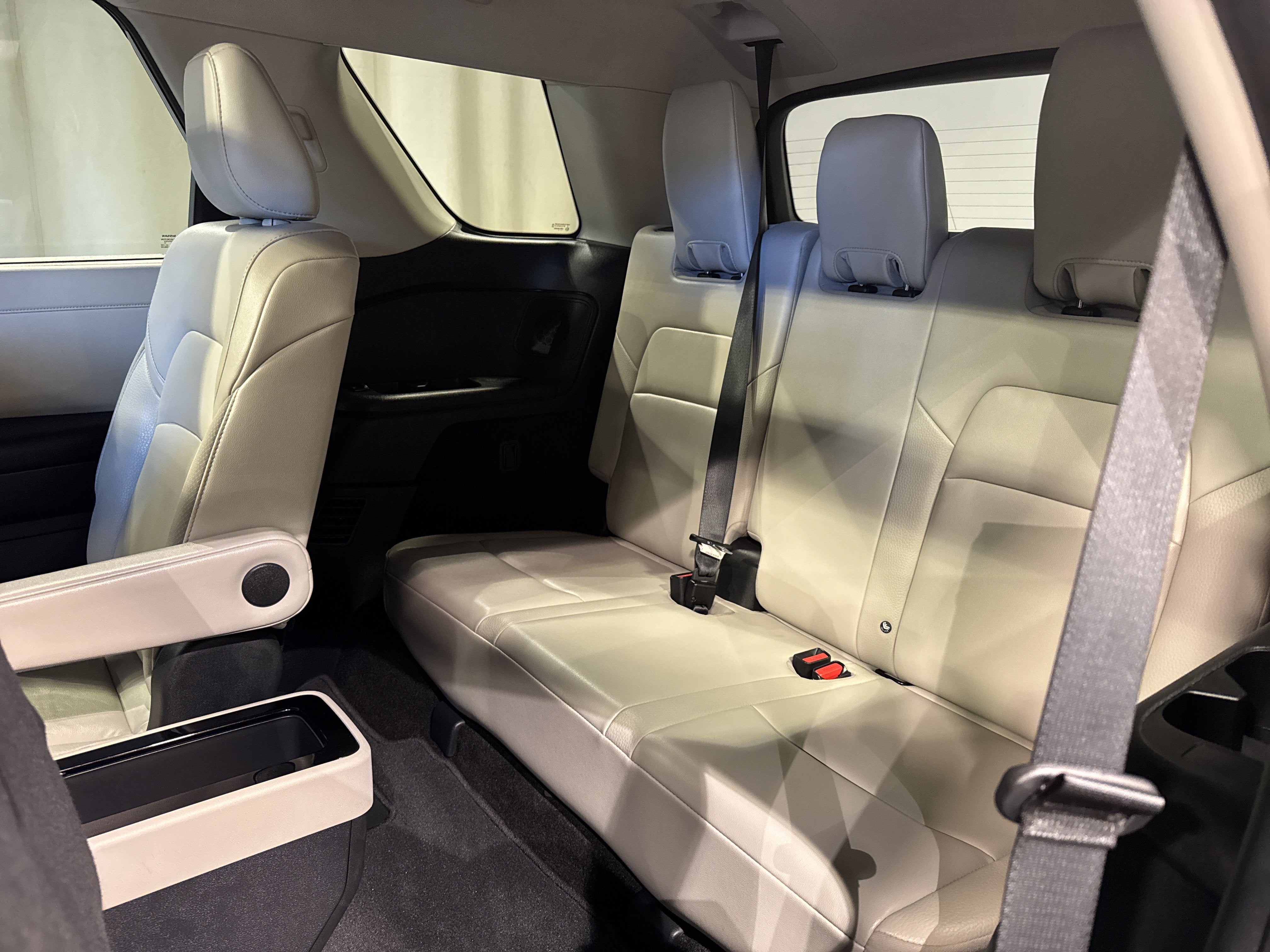 2023 Nissan Pathfinder SL W/Premium Package