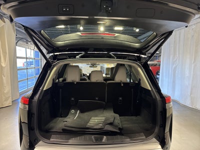 2023 Nissan Pathfinder SL W/Premium Package