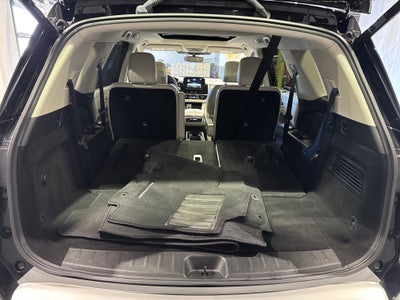 2023 Nissan Pathfinder SL W/Premium Package