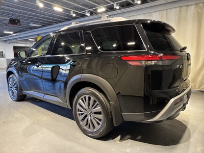2023 Nissan Pathfinder SL W/Premium Package