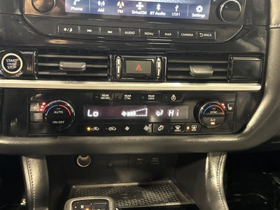 2023 Nissan Pathfinder SL W/Premium Package