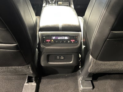 2023 Nissan Pathfinder SL W/Premium Package