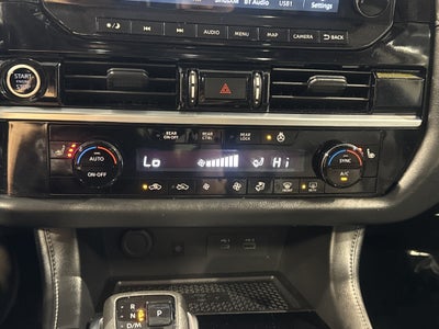 2024 Nissan Pathfinder SL W/Premium Package