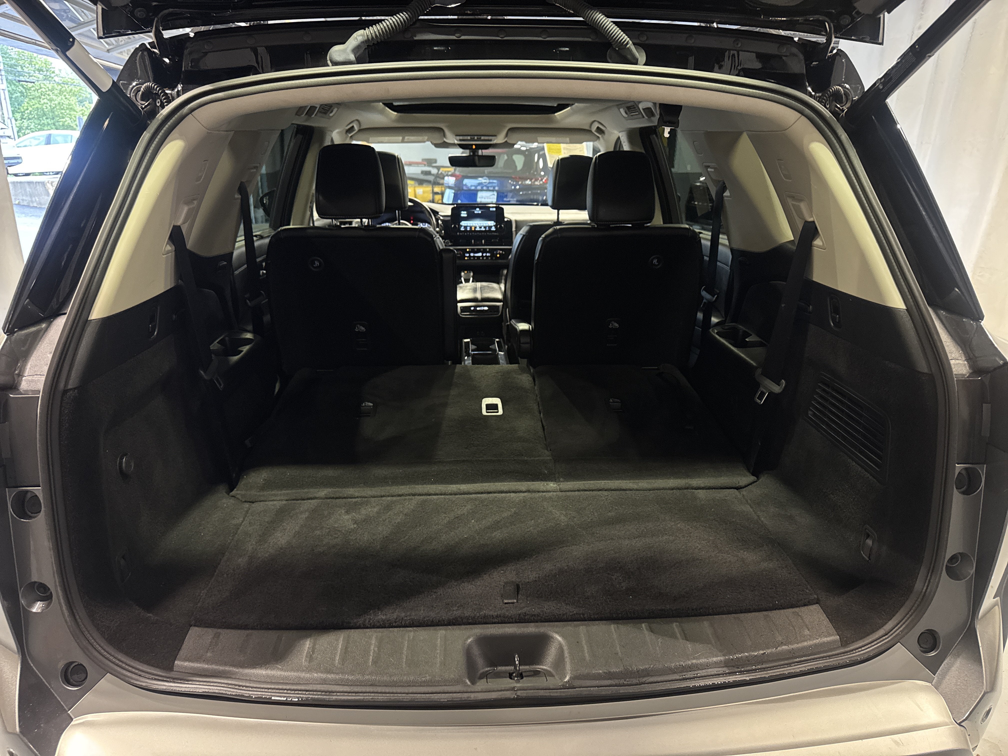 2024 Nissan Pathfinder SL W/Premium Package
