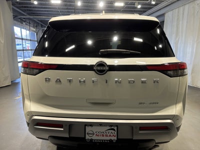 2023 Nissan Pathfinder SL W/Premium Package
