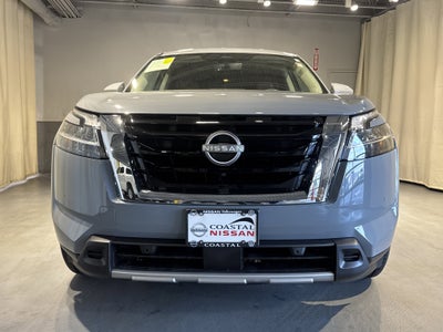 2024 Nissan Pathfinder Platinum W/Captain's Chairs