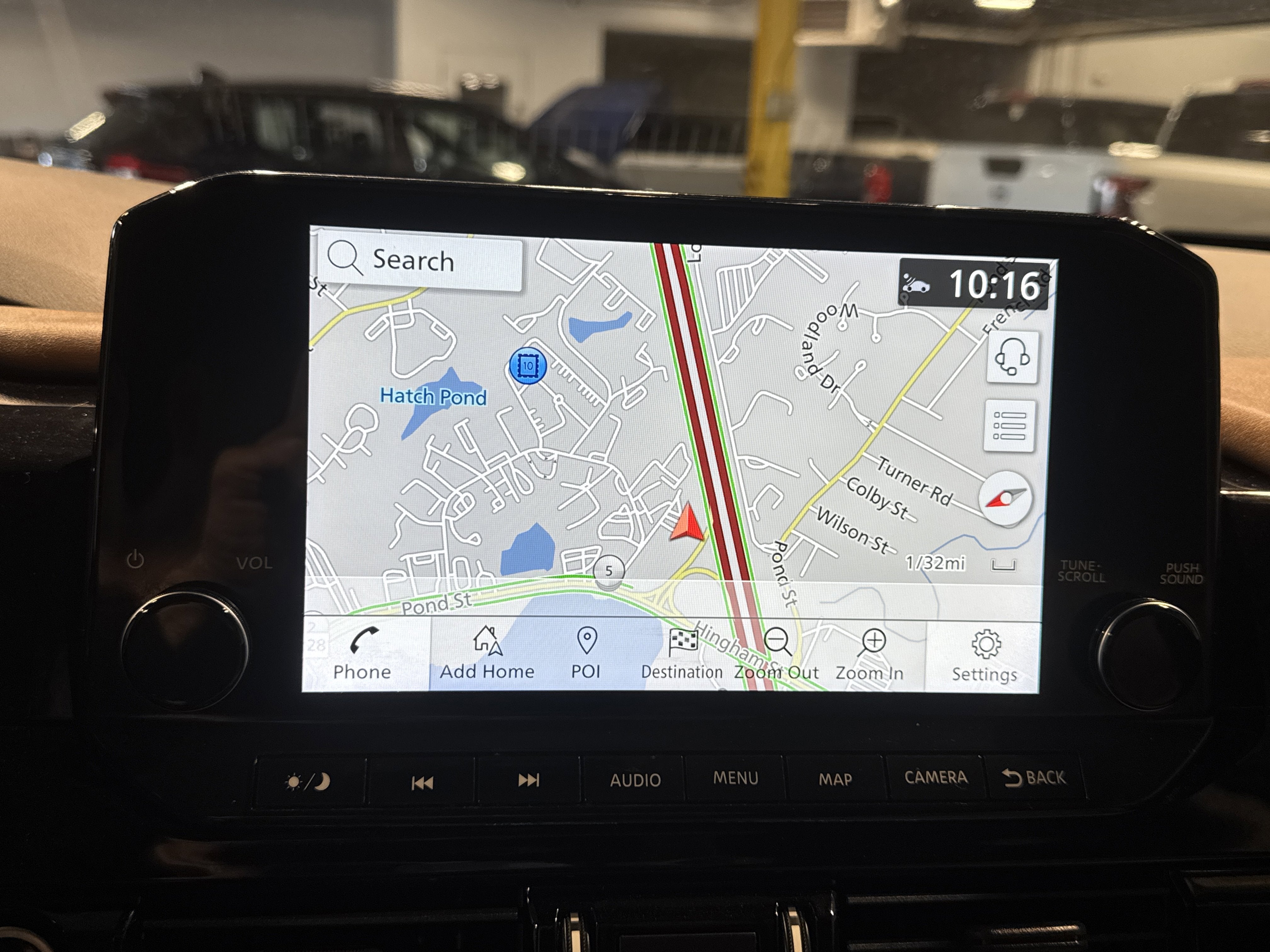 2024 Nissan Pathfinder Platinum W/Captain's Chairs