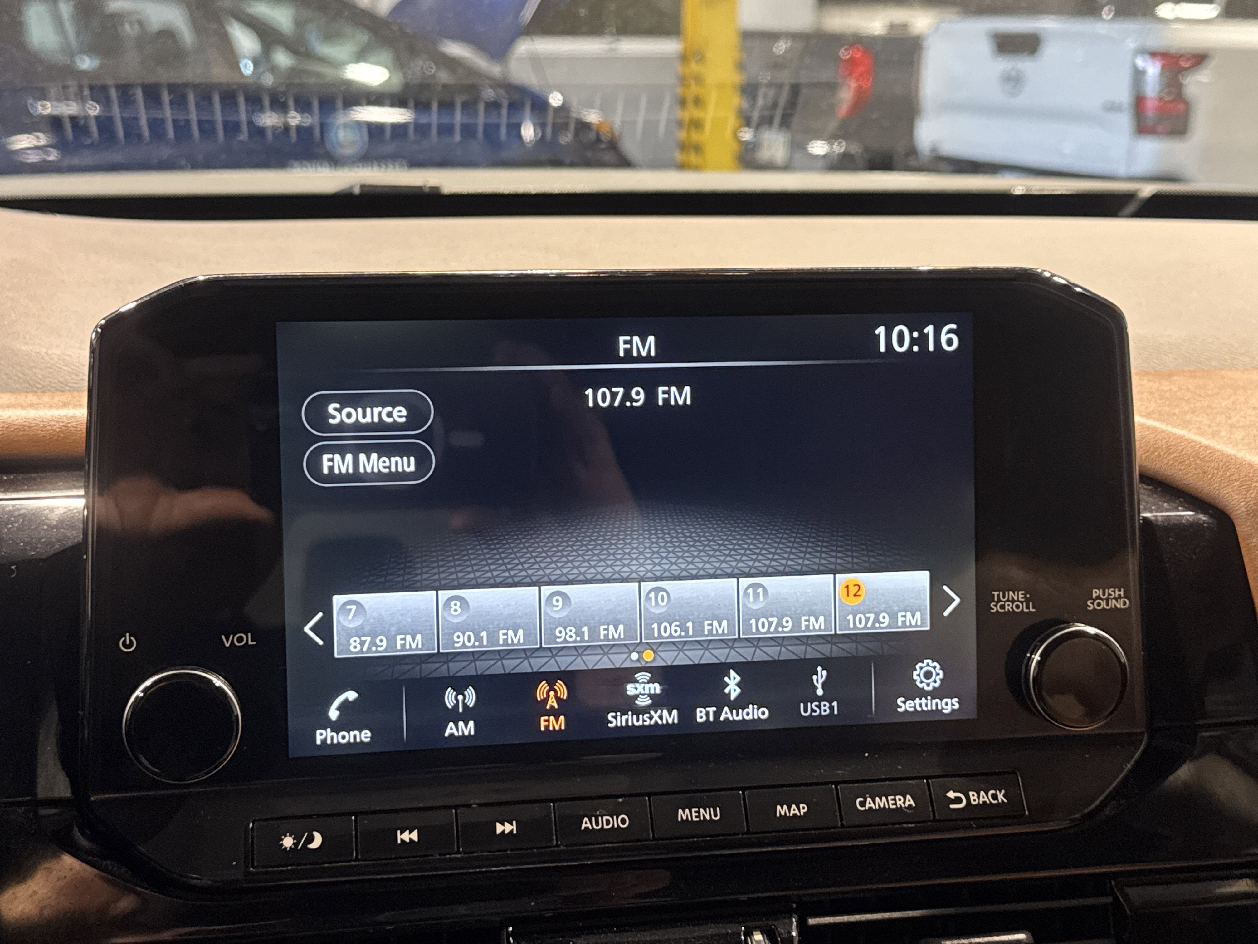 2024 Nissan Pathfinder Platinum W/Captain's Chairs