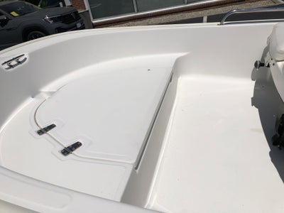 2005 BOSTON WHALER 110 SPORT Base