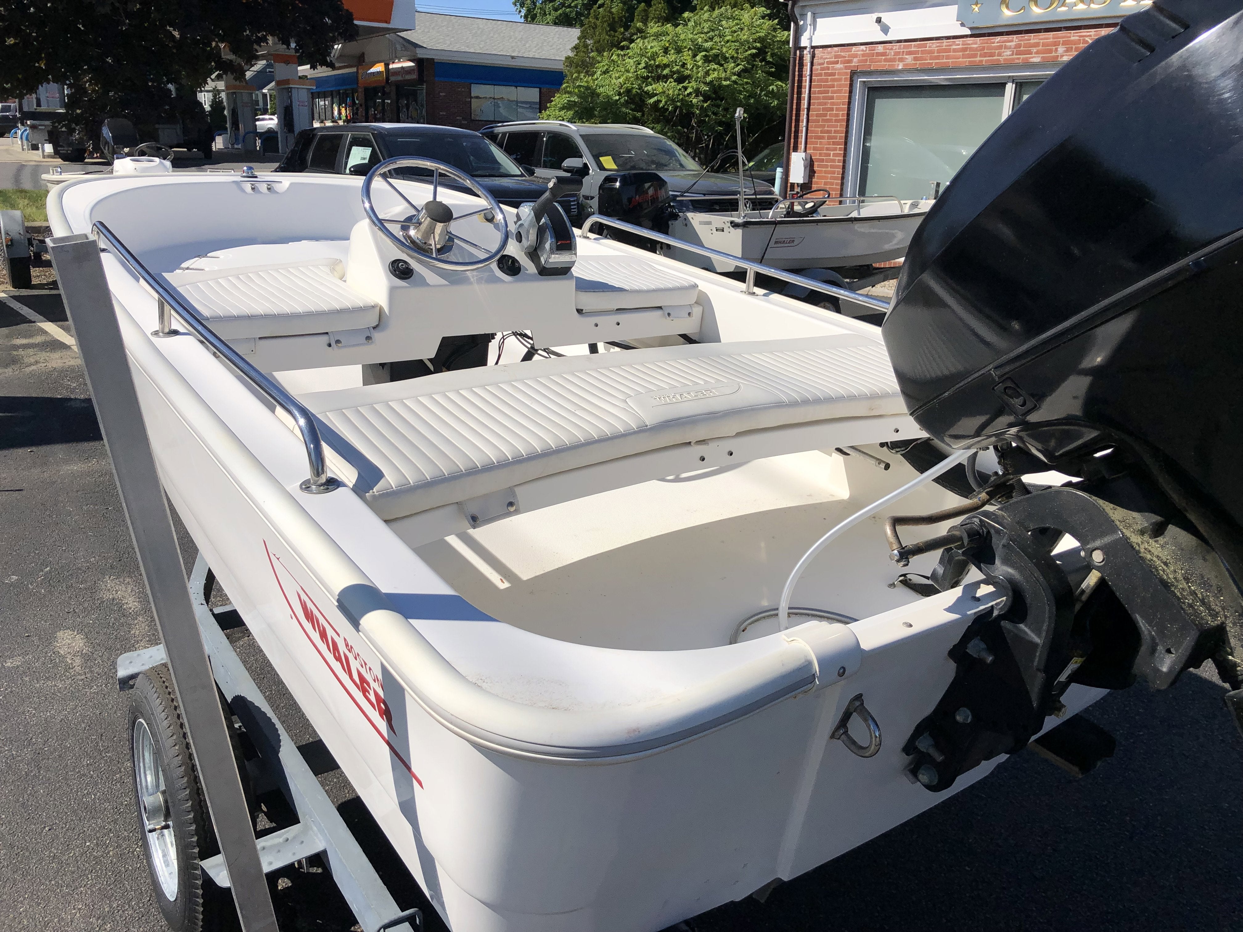 2005 BOSTON WHALER 110 SPORT Base