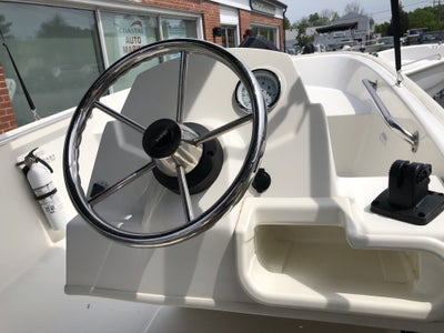 2015 BOSTON WHALER 130 SUPER SPORT Base