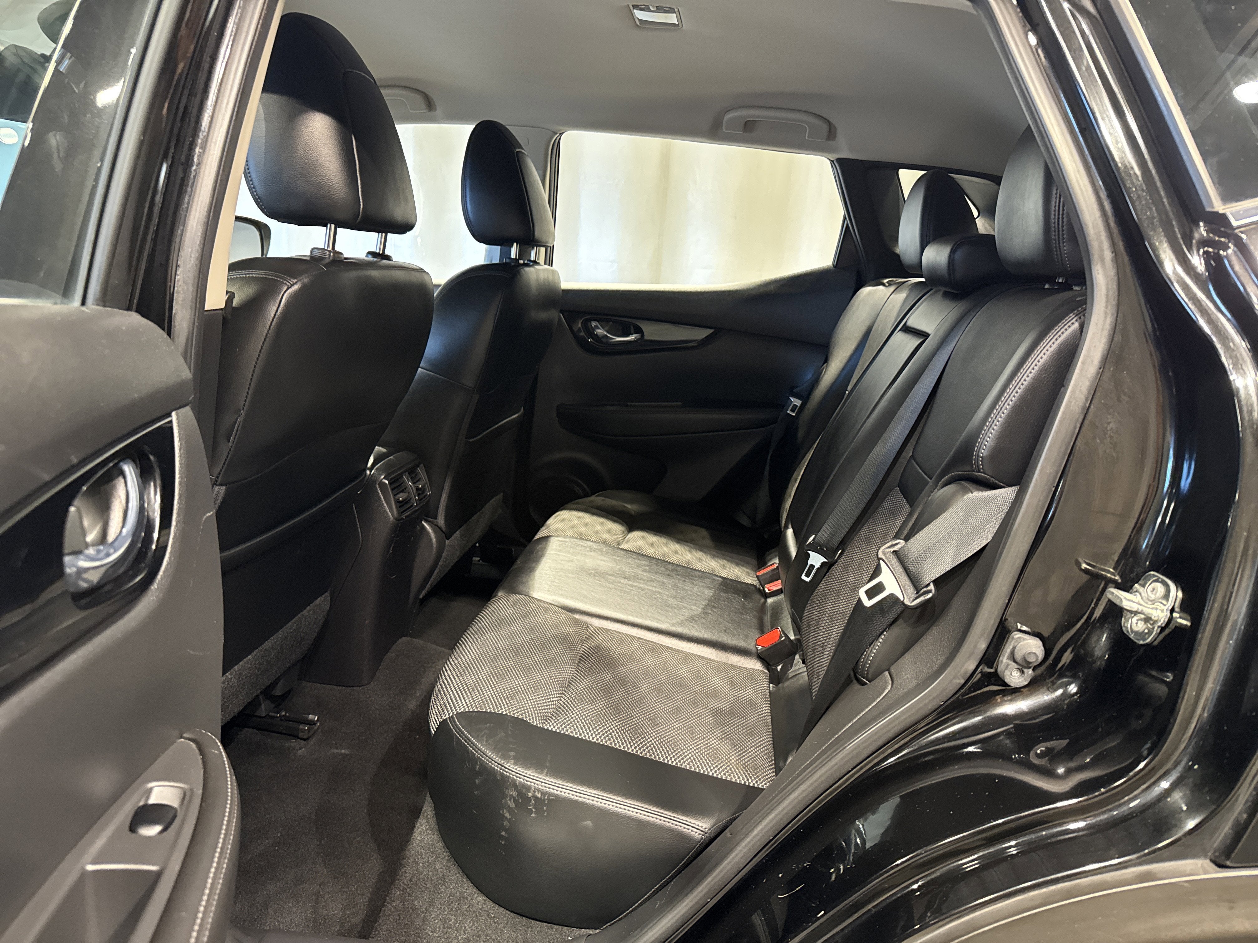 2022 Nissan Rogue Sport SV W/Technology Package