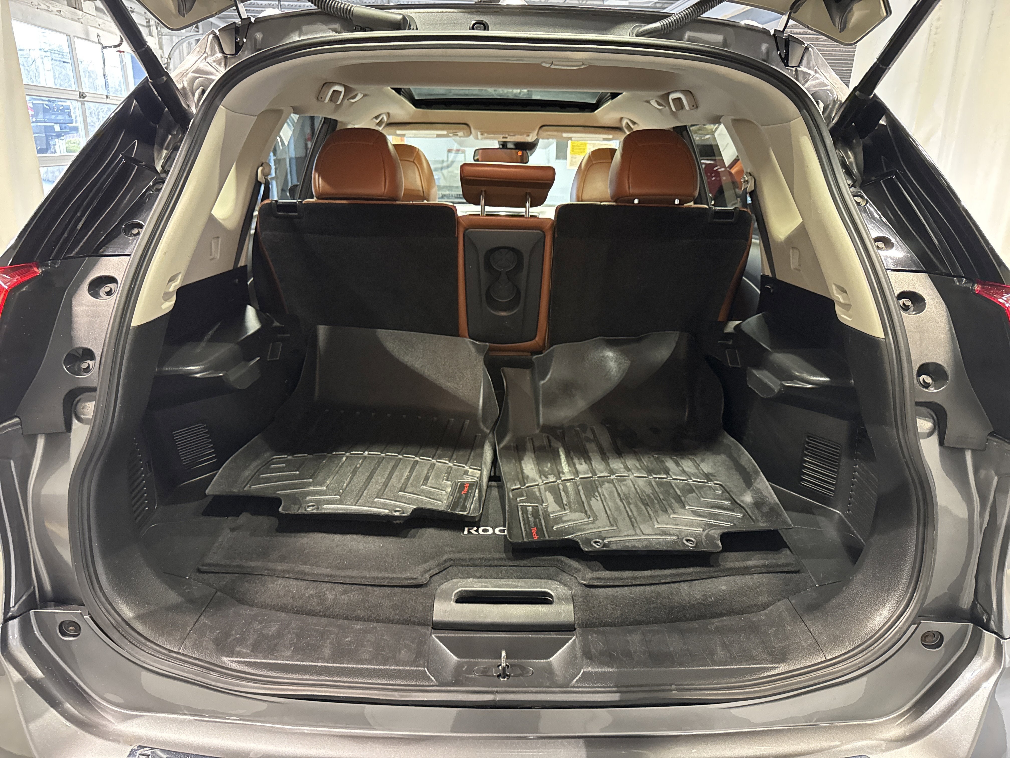 2017 Nissan Rogue SL W/Premium & Platinum Package