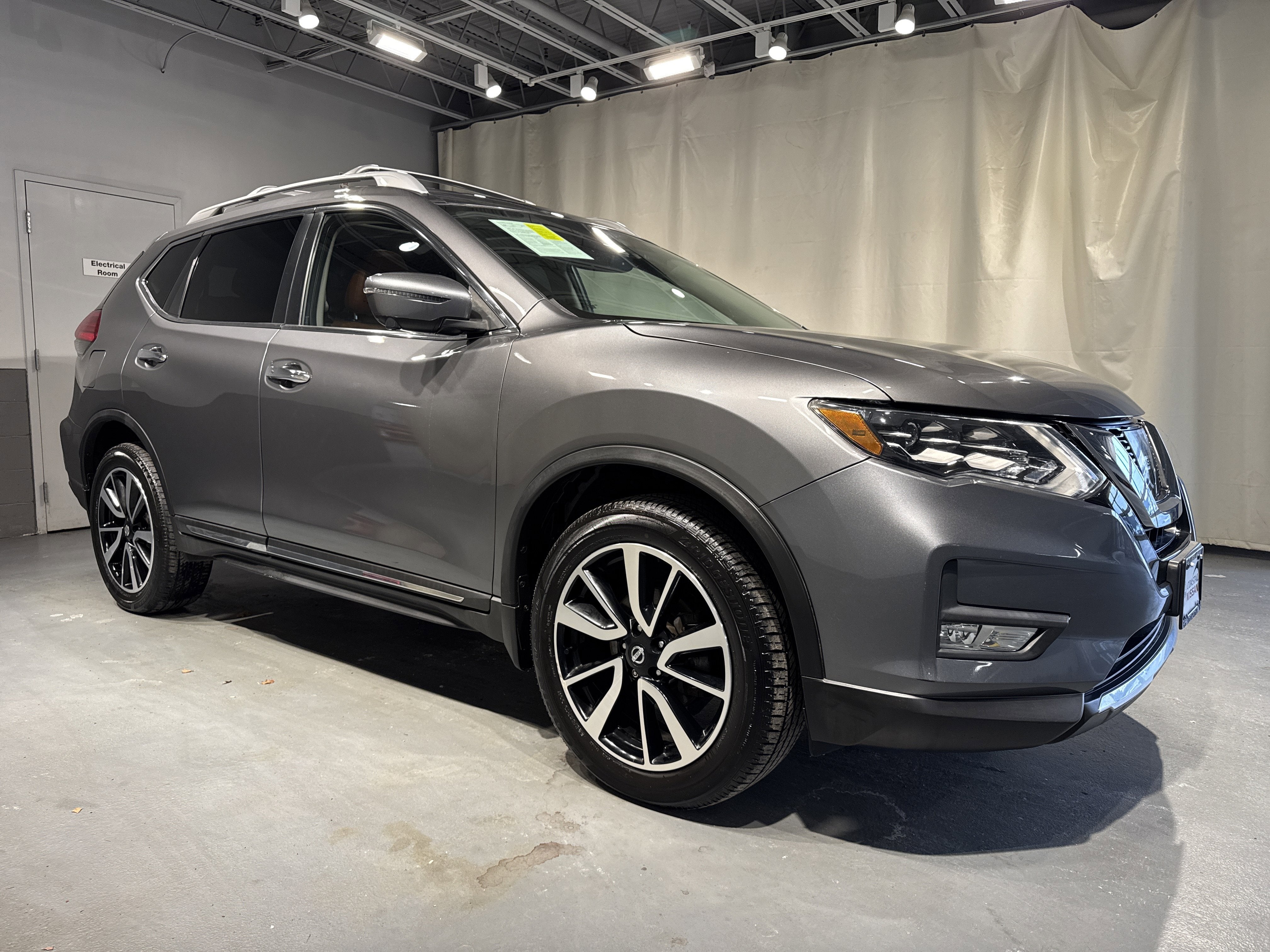 2017 Nissan Rogue SL W/Premium & Platinum Package