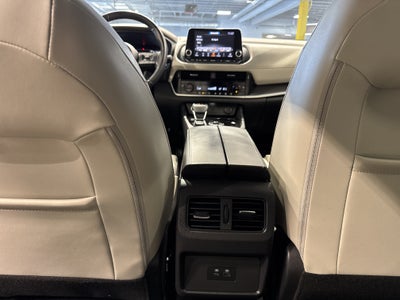 2021 Nissan Rogue SV W/Premium Package