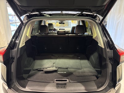 2023 Nissan Rogue SV W/Premium Package & Midnight Package