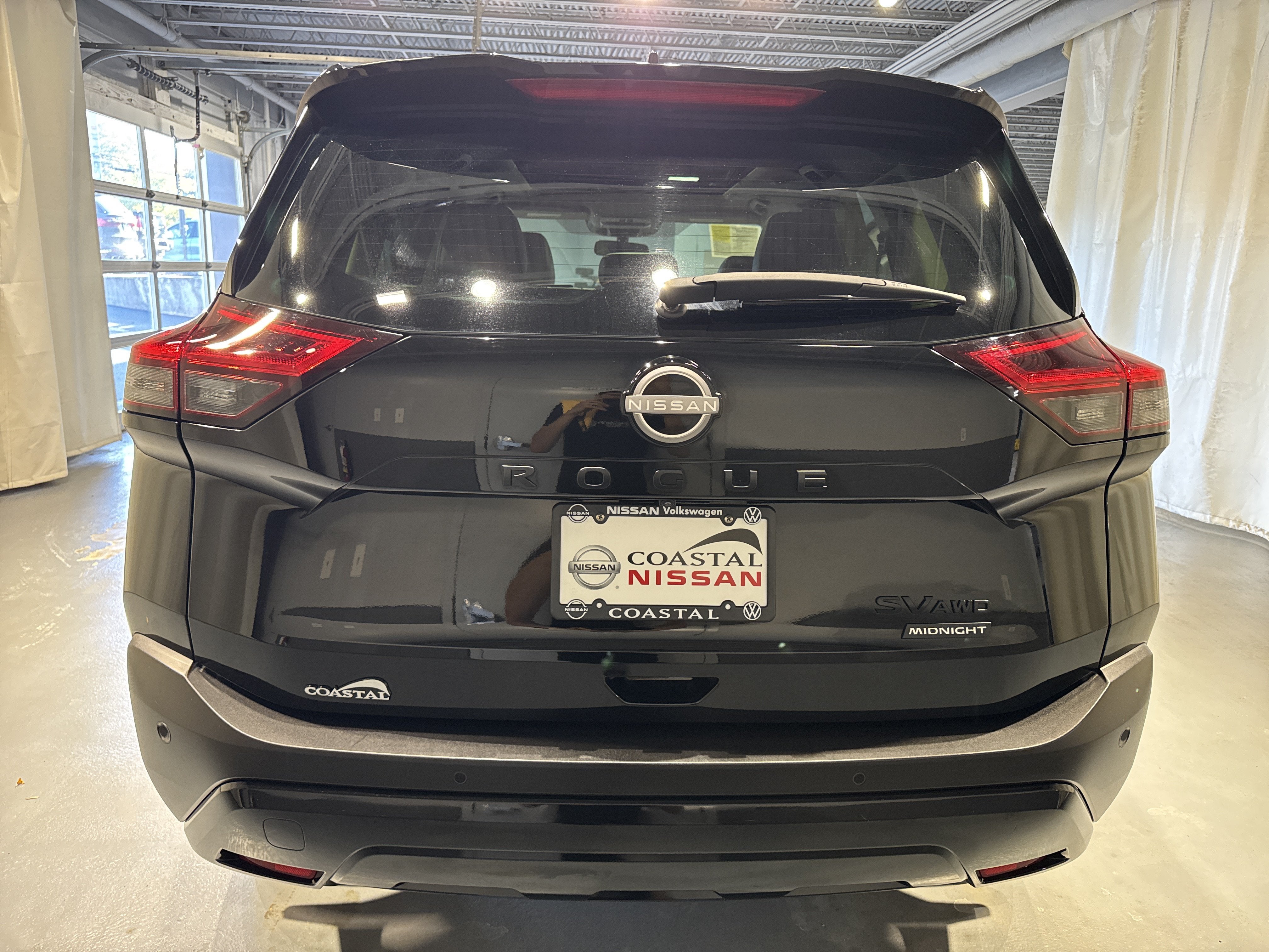 2023 Nissan Rogue SV W/Premium Package & Midnight Package