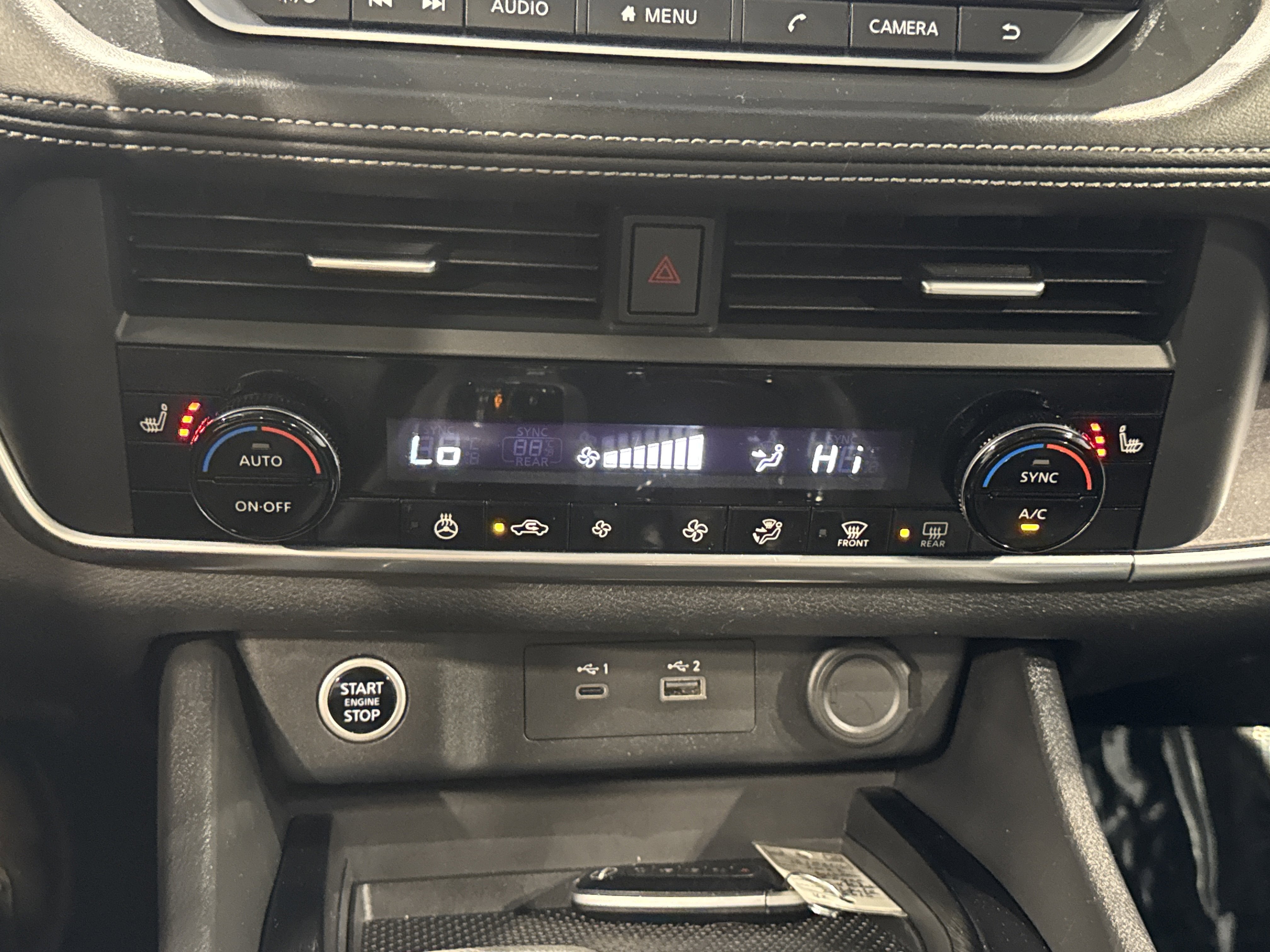 2023 Nissan Rogue SV W/Premium Package & Midnight Package