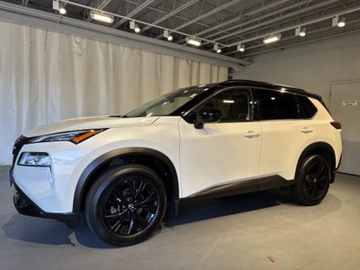 2023 Nissan Rogue SV W/Premium Package & Midnight Package