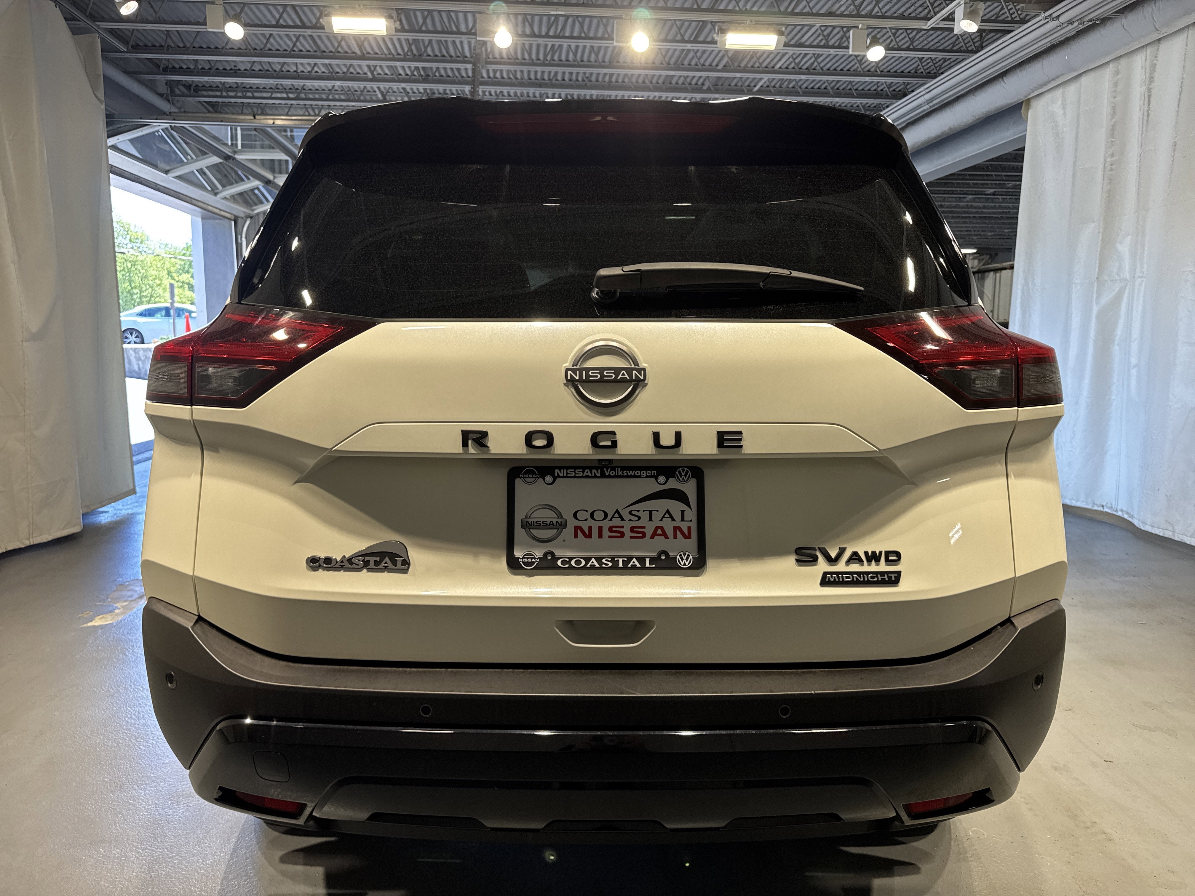 2023 Nissan Rogue SV W/Premium Package & Midnight Package