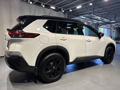 2023 Nissan Rogue SV W/Premium Package & Midnight Package