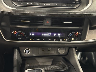 2023 Nissan Rogue SV W/Premium Package & Midnight Package