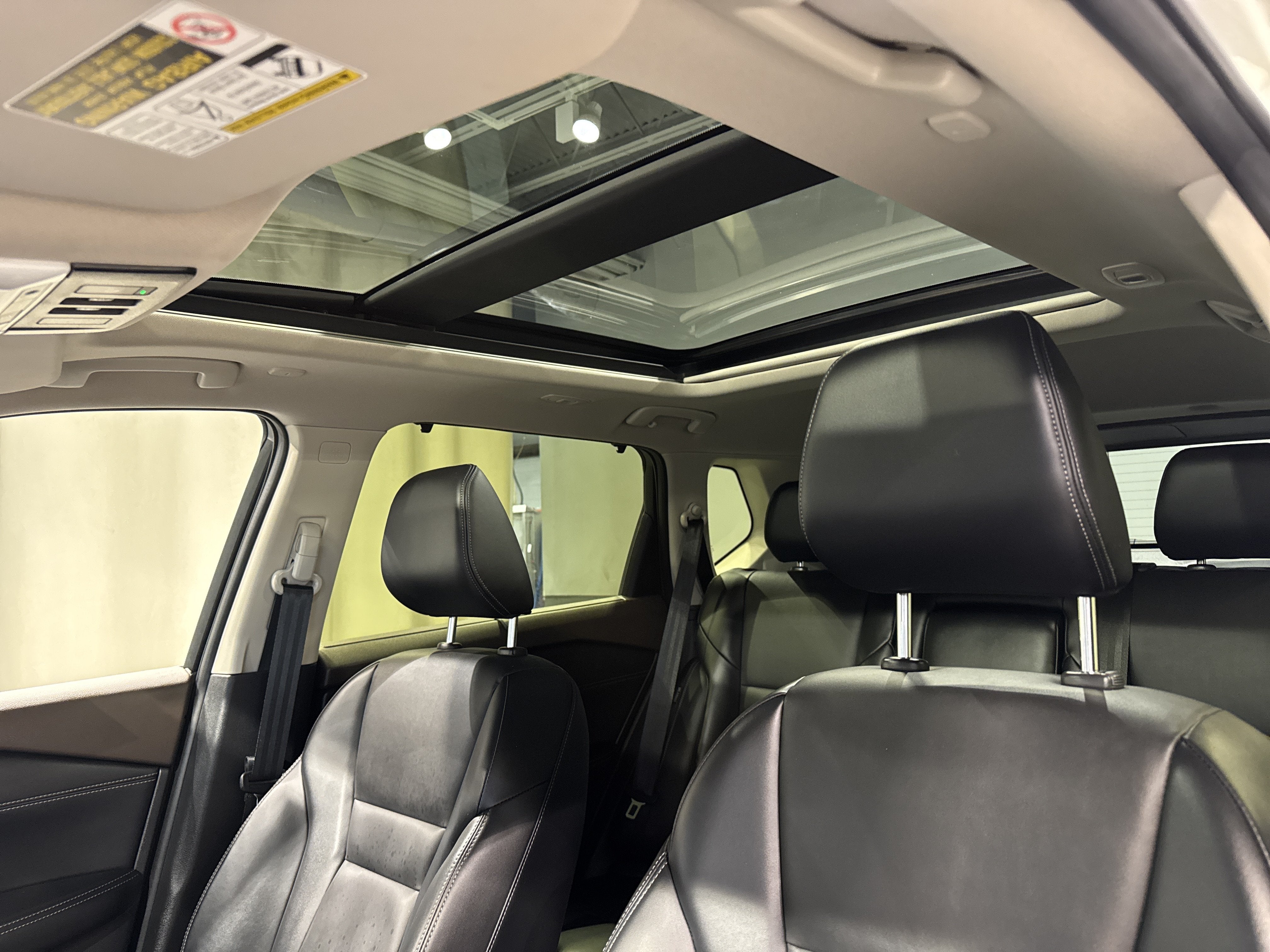 2023 Nissan Rogue SV W/Premium Package & Midnight Package