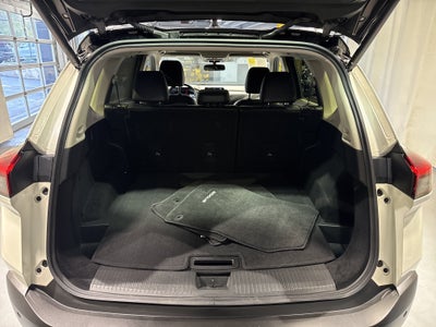 2023 Nissan Rogue SV W/Premium Package & Midnight Package
