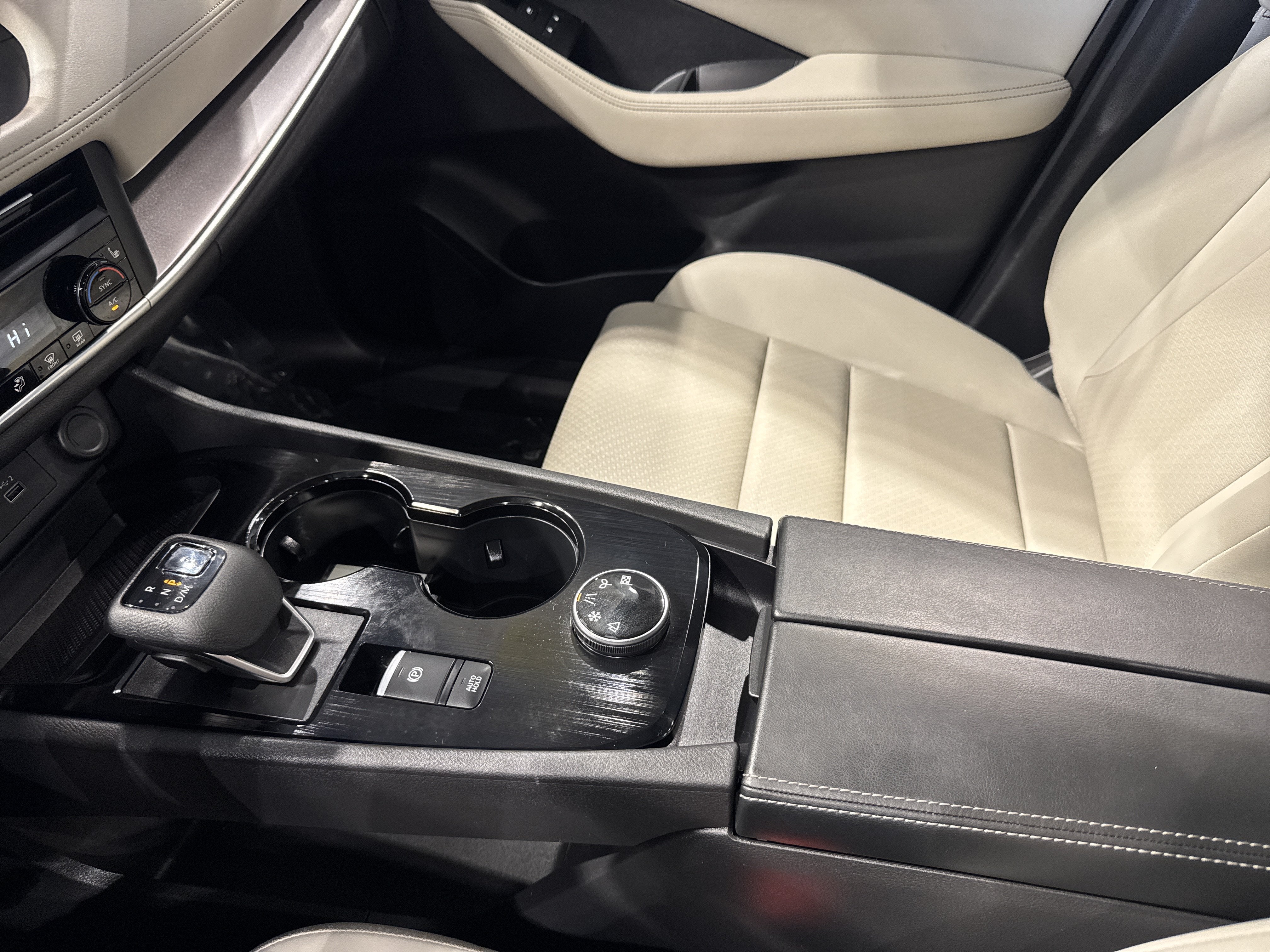 2023 Nissan Rogue SV W/Premium Package