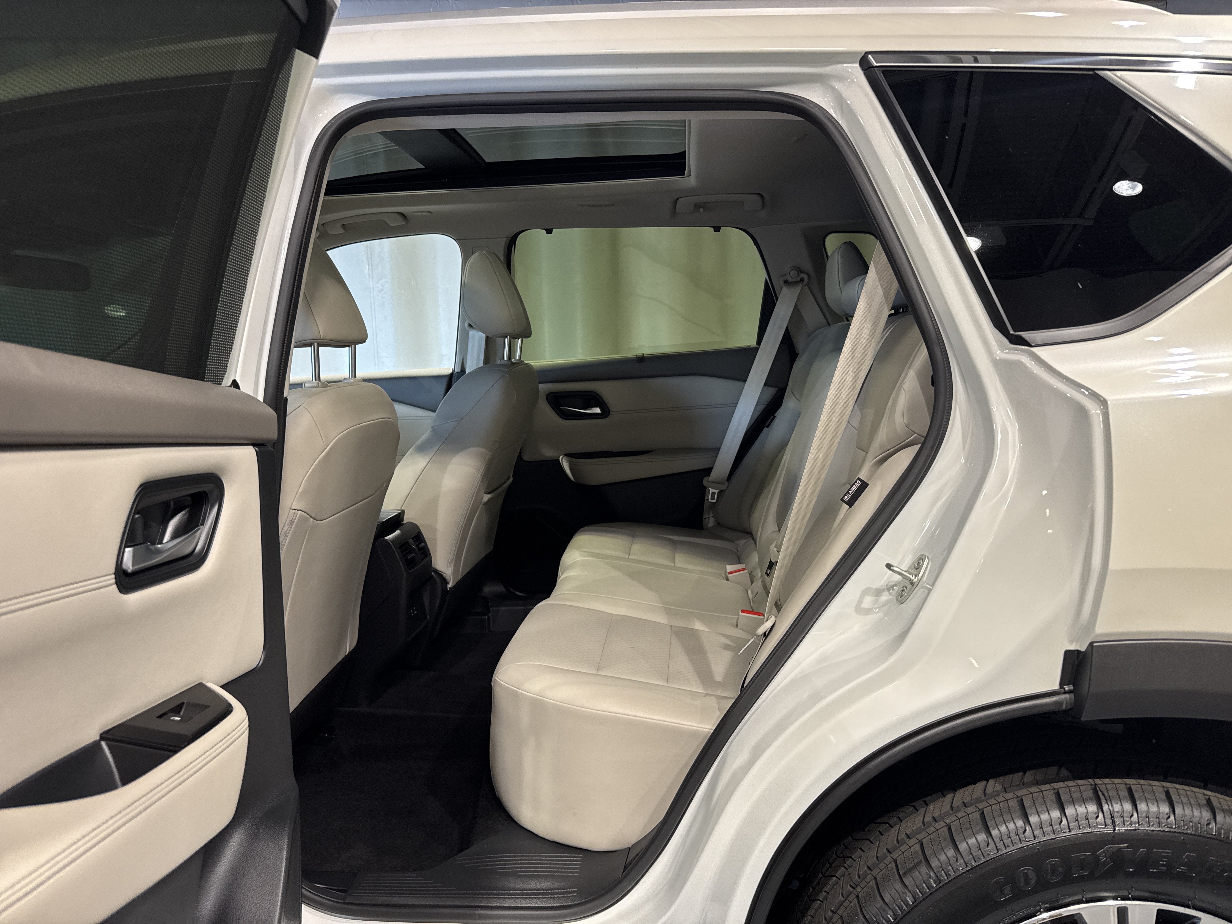 2023 Nissan Rogue SV W/Premium Package