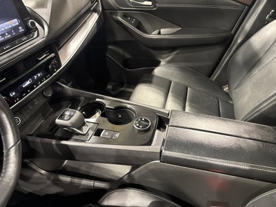 2023 Nissan Rogue SV W/Premium & Midnight Package