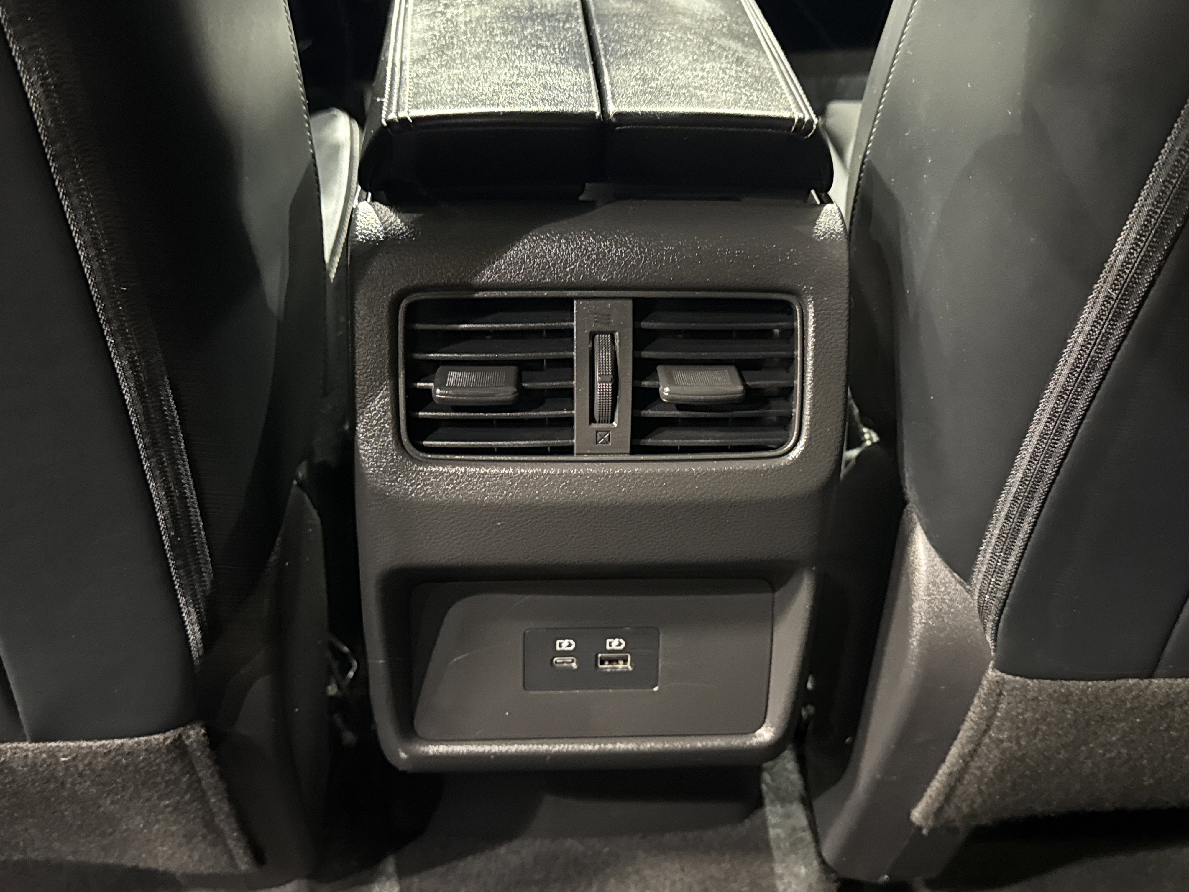 2023 Nissan Rogue SV W/Premium & Midnight Package