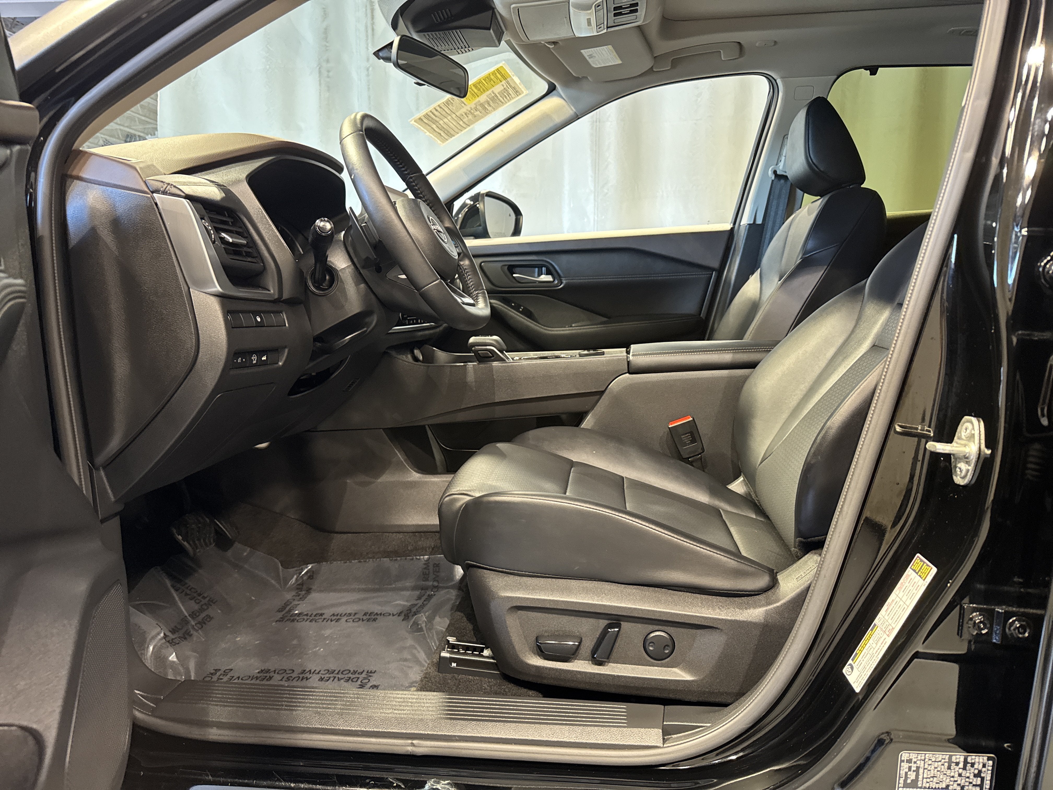 2023 Nissan Rogue SV W/Premium Package