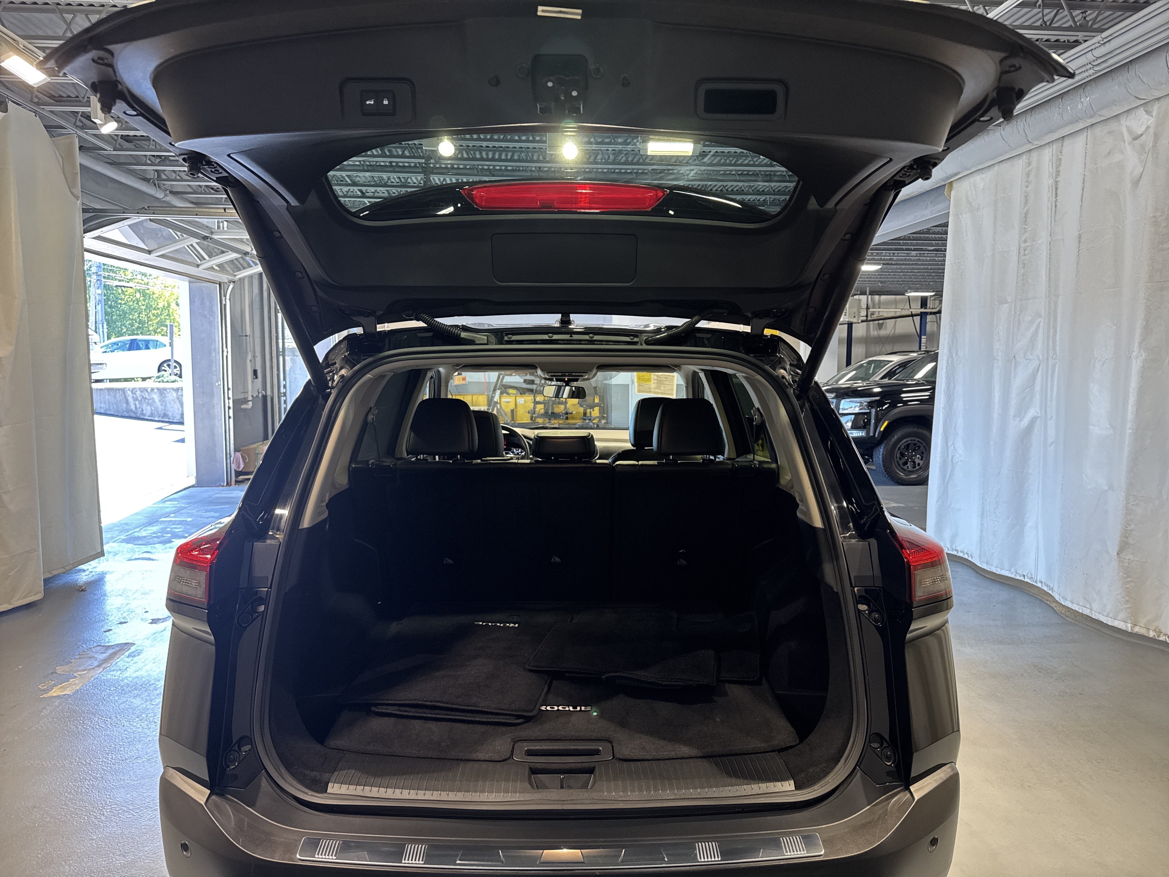 2023 Nissan Rogue SV W/Premium Package