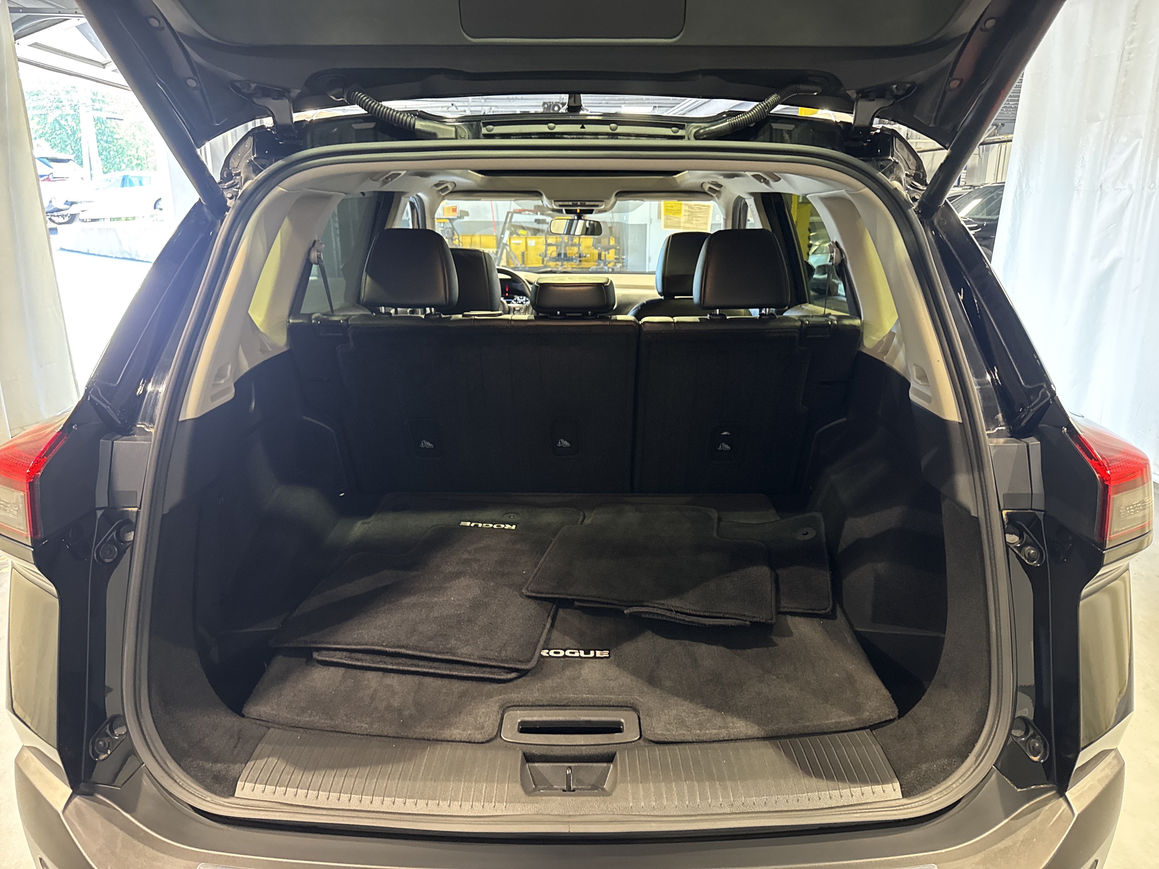 2023 Nissan Rogue SV W/Premium Package