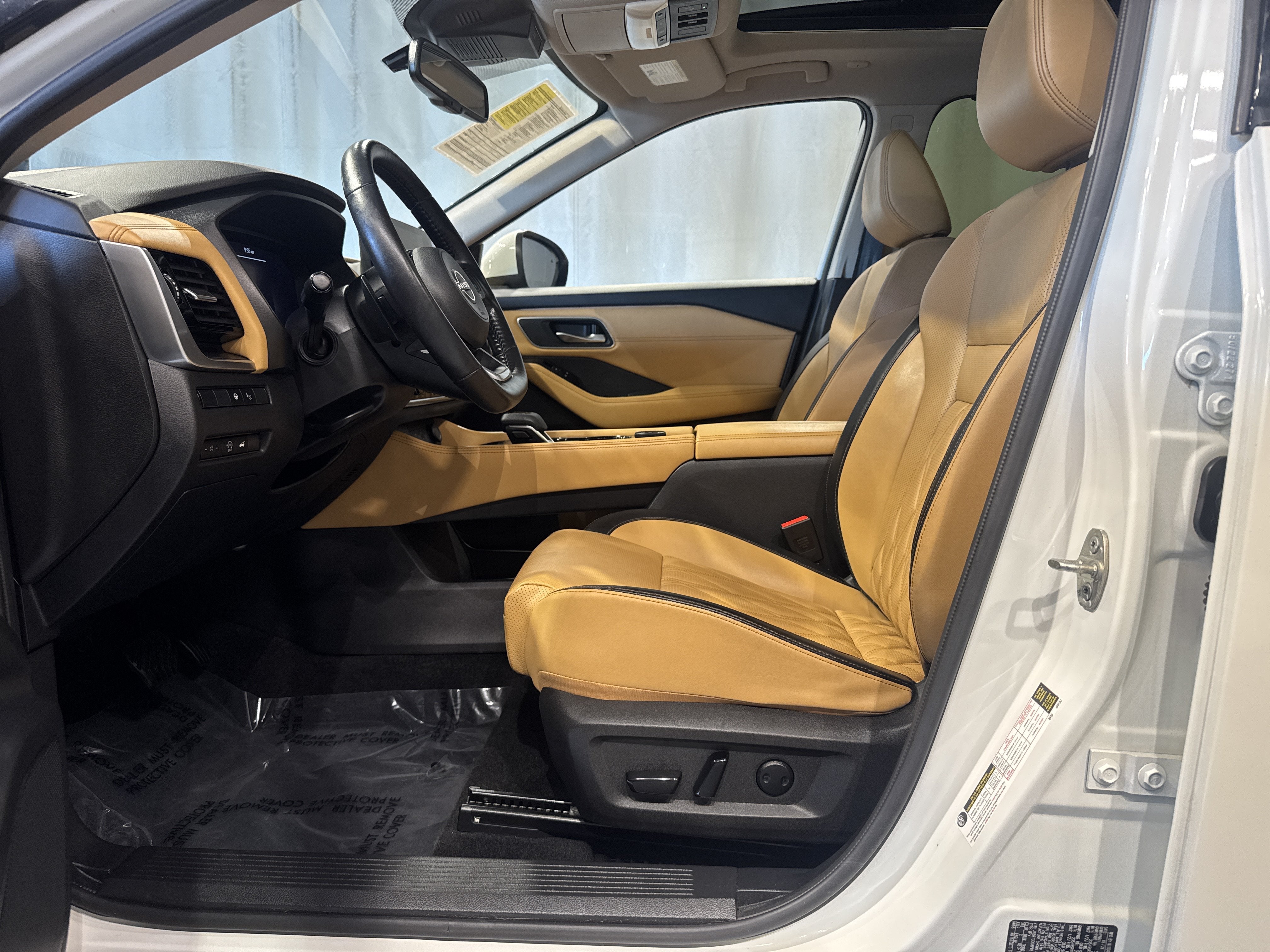 2023 Nissan Rogue Platinum W/Premium Package