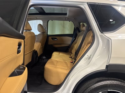 2023 Nissan Rogue Platinum W/Premium Package