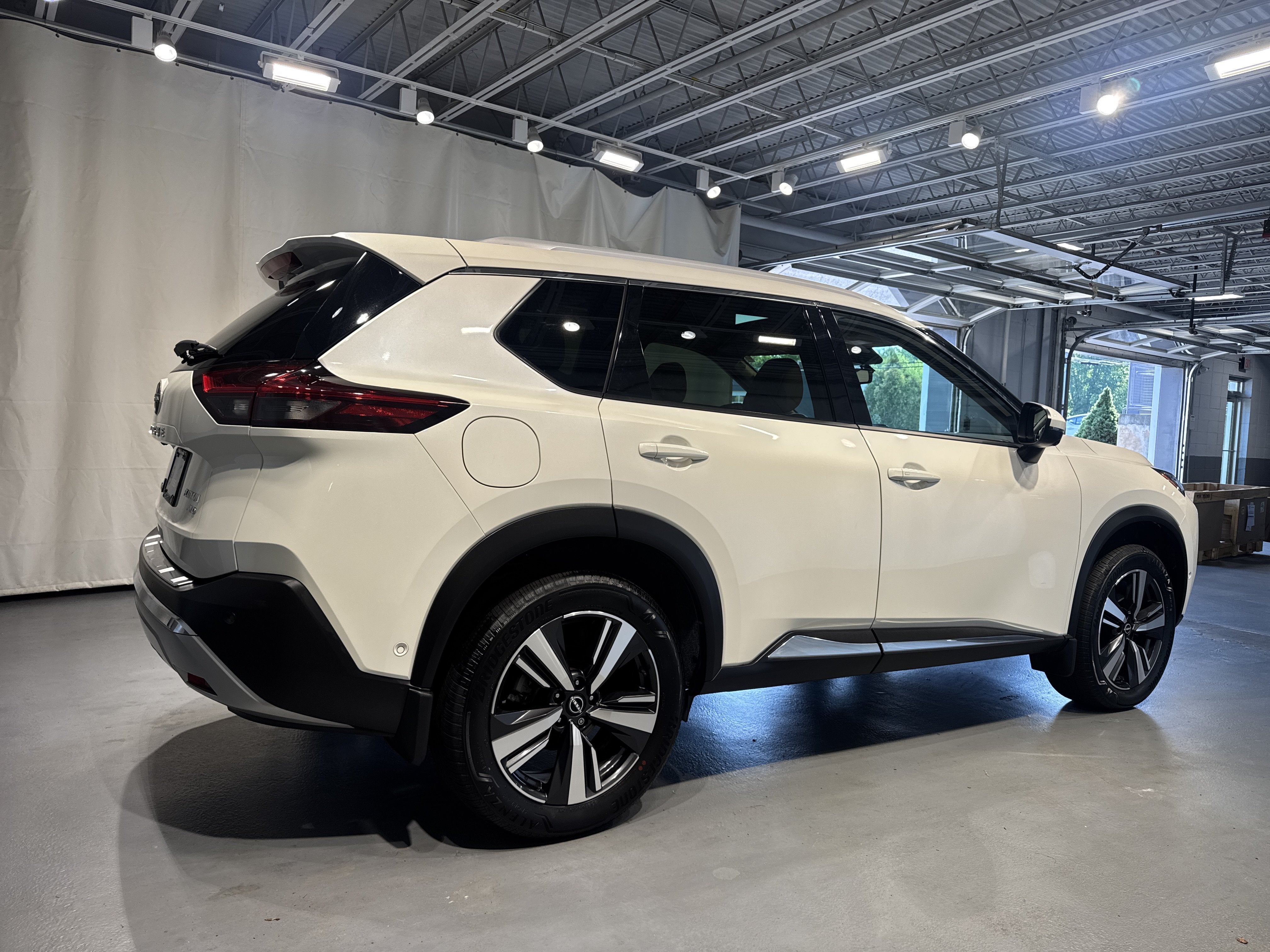 2023 Nissan Rogue Platinum W/Premium Package
