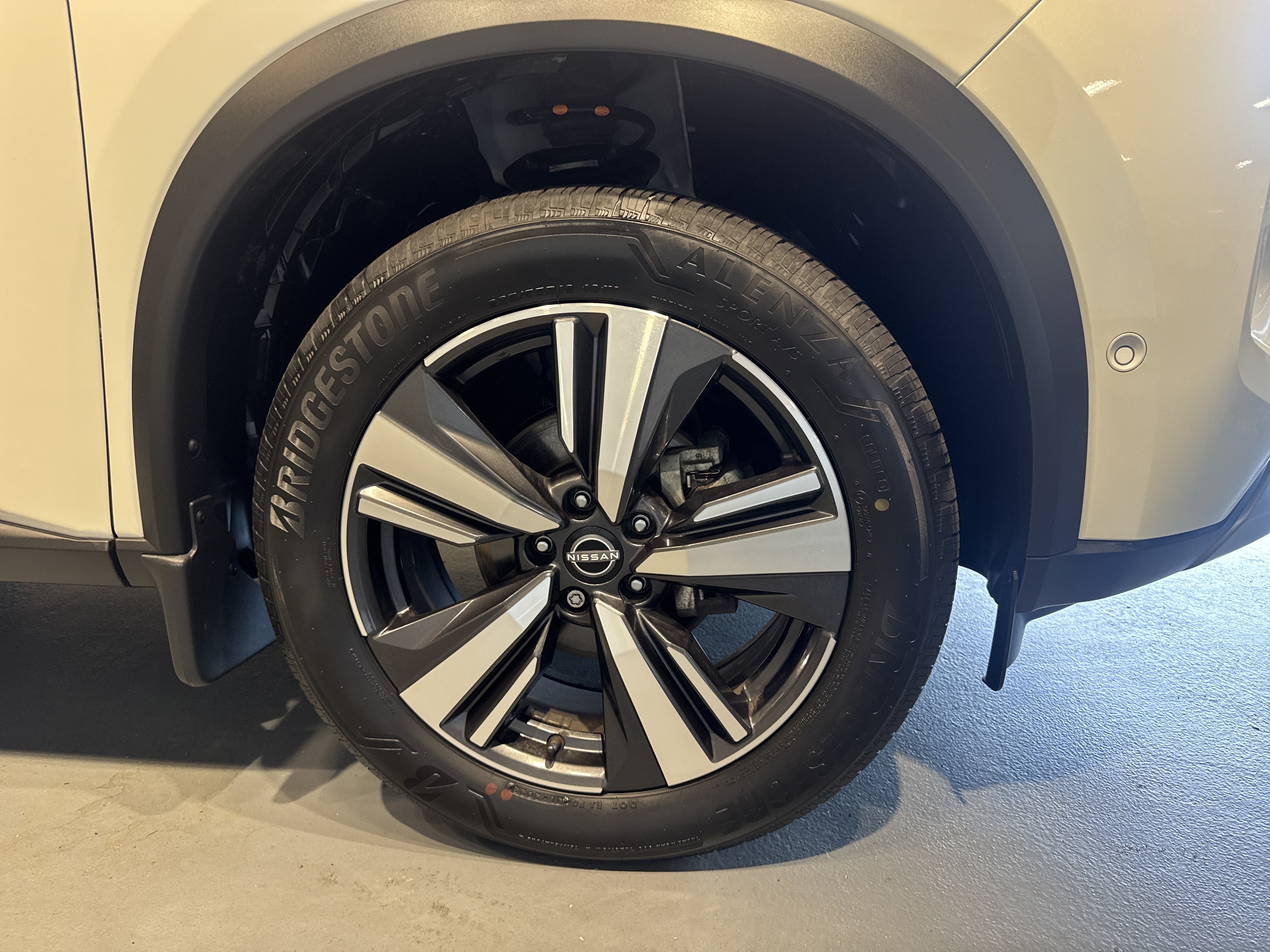 2023 Nissan Rogue Platinum W/Premium Package