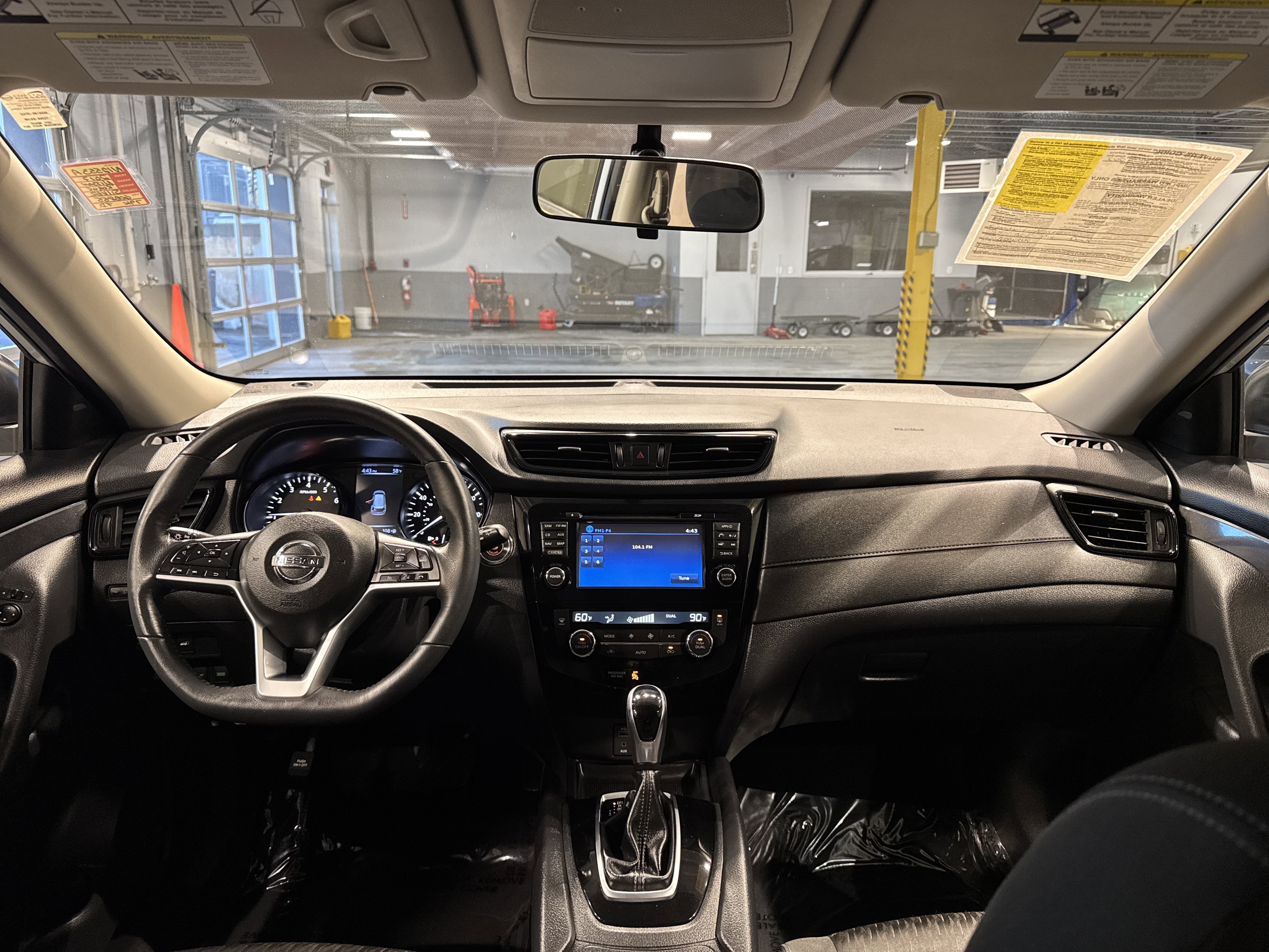 2017 Nissan Rogue SV W/Premium Package