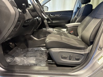 2018 Nissan Rogue Base