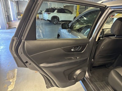 2018 Nissan Rogue Base