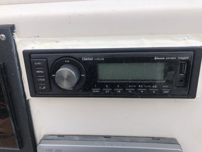 2011 GRADY WHITE 18 FISHERMAN Base