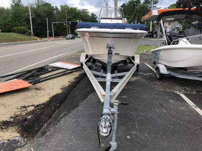 2011 GRADY WHITE 18 FISHERMAN Base