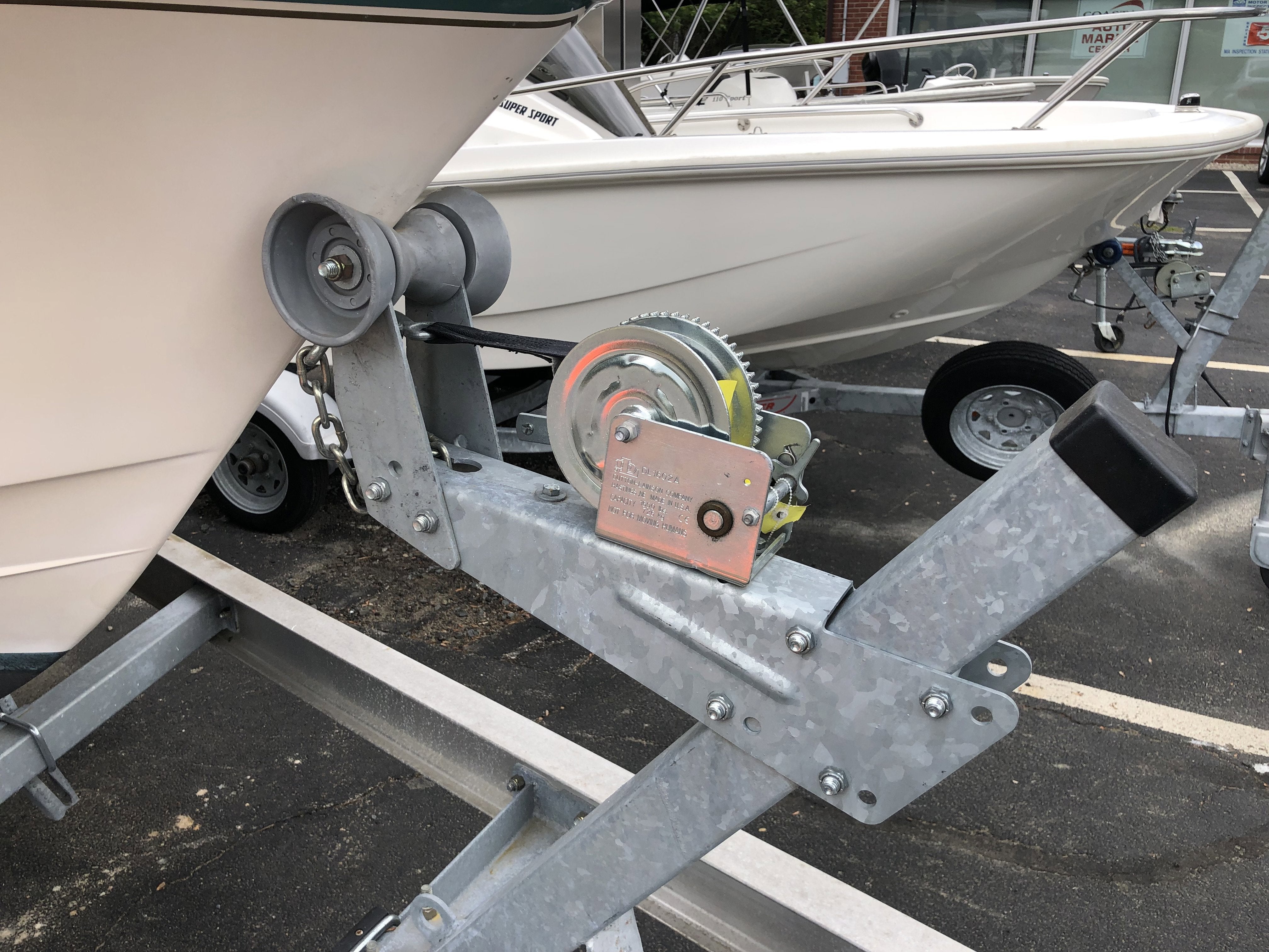 2011 GRADY WHITE 18 FISHERMAN Base