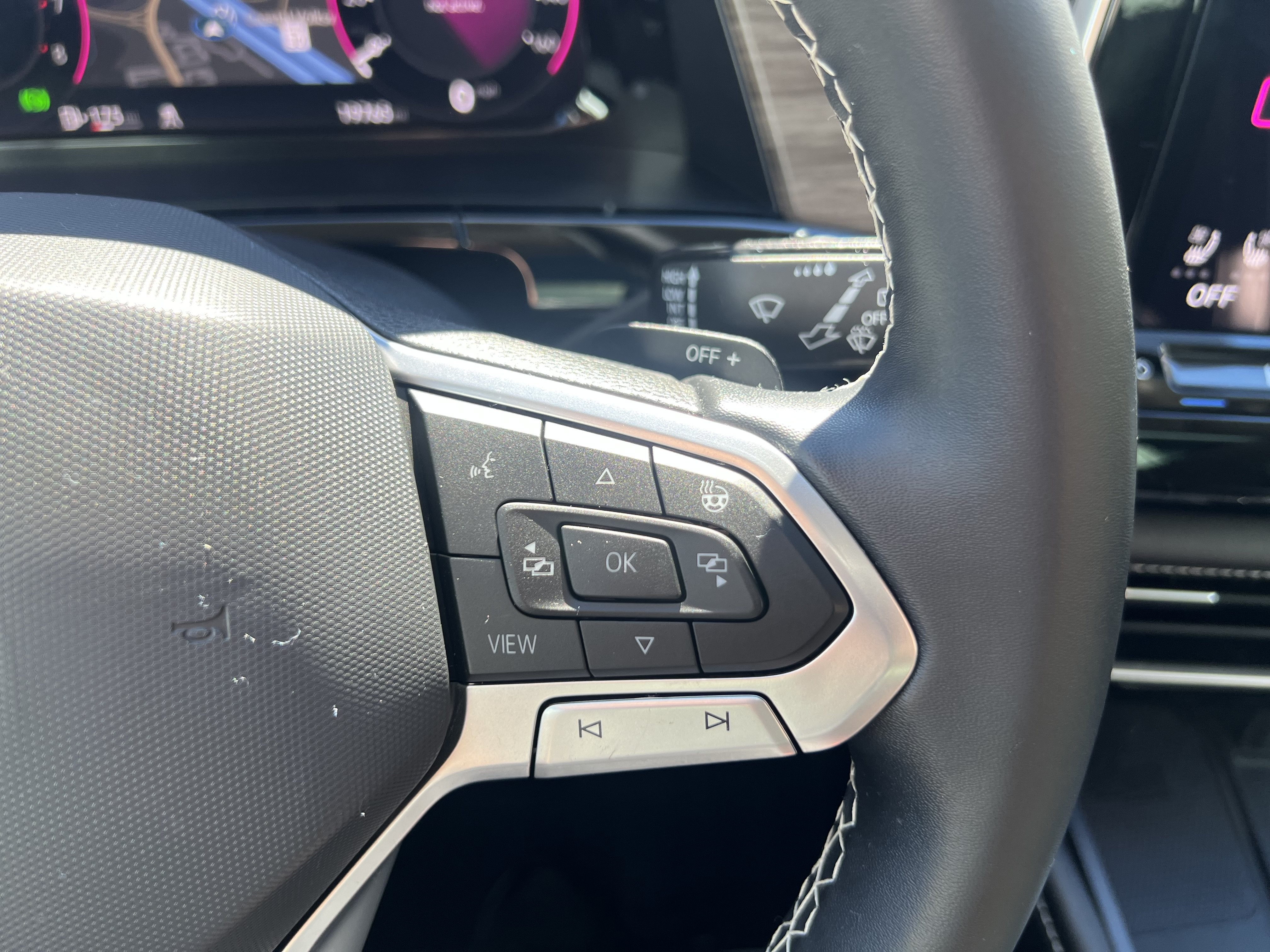 2024 Volkswagen Atlas 2.0T SEL