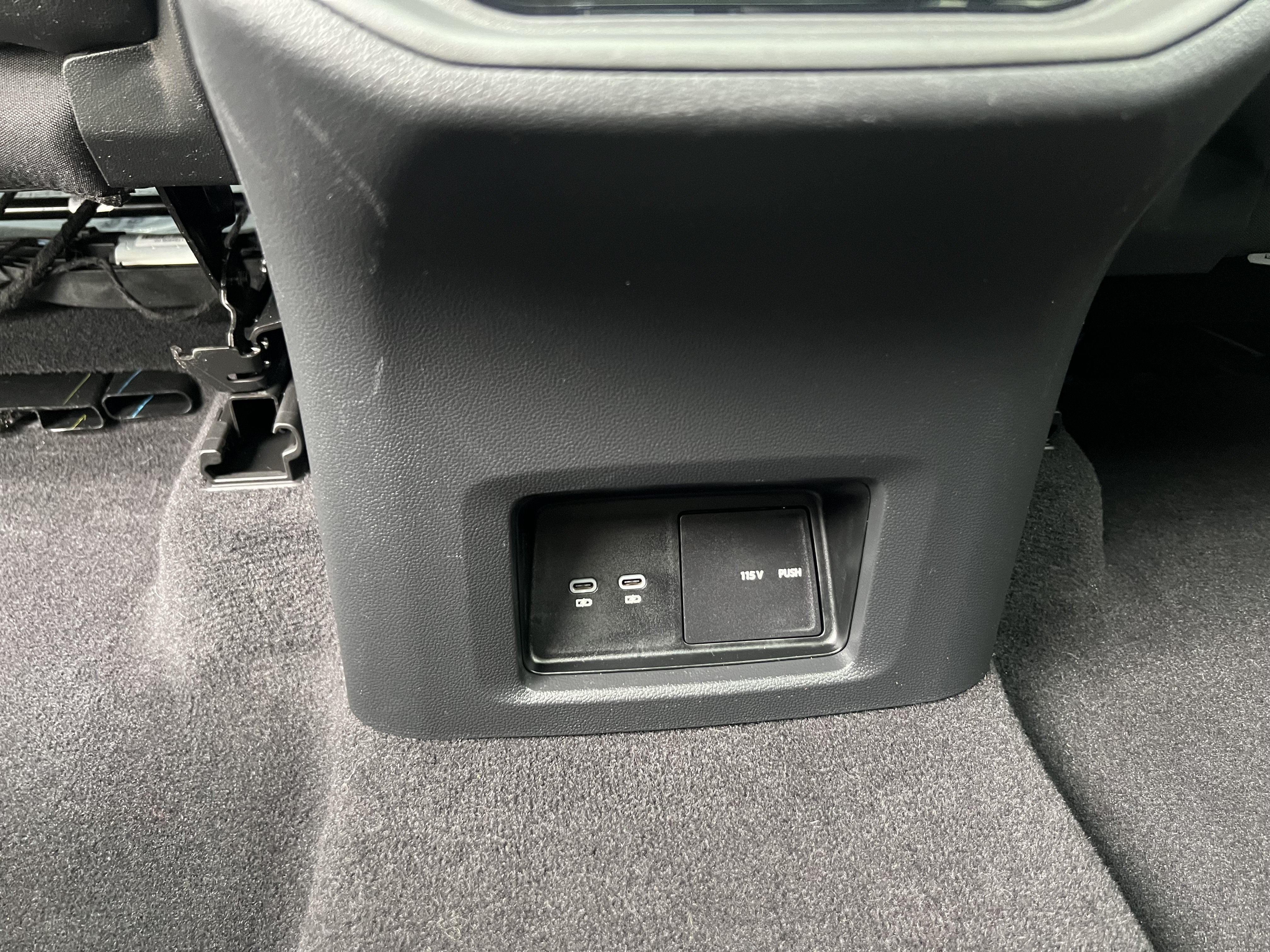 2024 Volkswagen Atlas 2.0T Peak Edition SE w/Technology